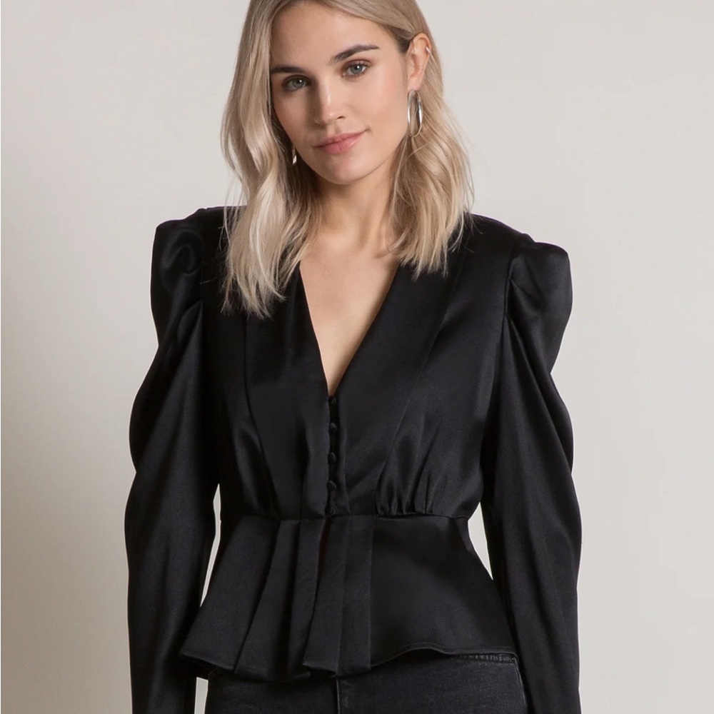 Chelsea and walker Silk Erica top